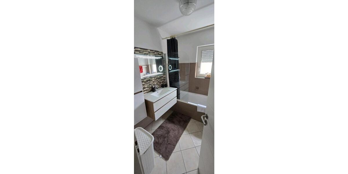 Etagenwohnung Wendlingen am Neckar - 4 Zimmer, 90 m&sup2;, 1.150&euro; | Angebot:25047375