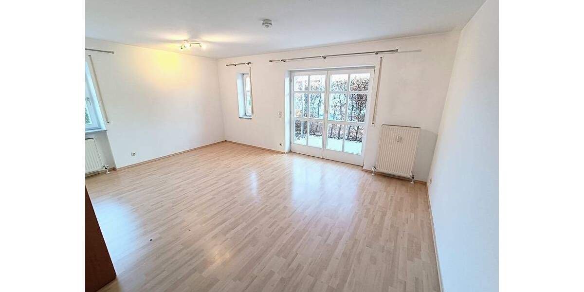 Etagenwohnung Kößlarn - 3 Zimmer, 70 m&sup2;, 600&euro; | Angebot:25916376