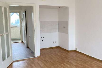 Wohnung zum Mieten in Hainichen 140 € 24 m² 1 zimmer