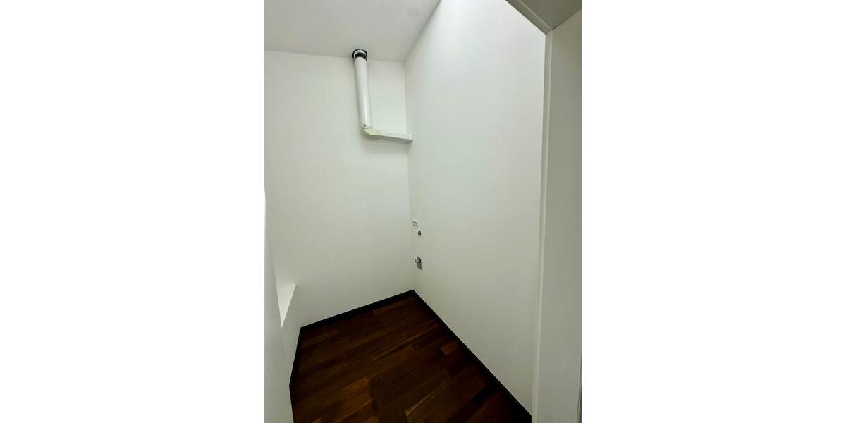 Dachgeschoßwohnung München Allach-Untermenzing - 2 Zimmer, 64 m&sup2;, 1.588&euro; | Angebot:26697949