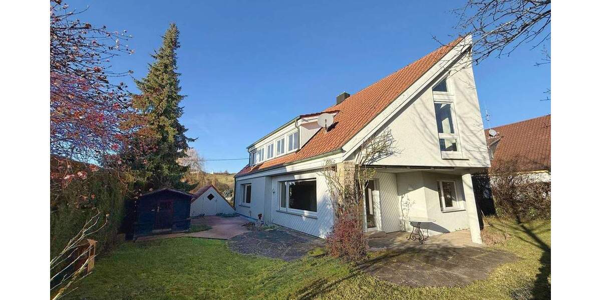 Mehrfamilienhaus, Wohnhaus Nürtingen - 5 Zimmer, 175 m&sup2;, 2.700&euro; | Angebot:24557708