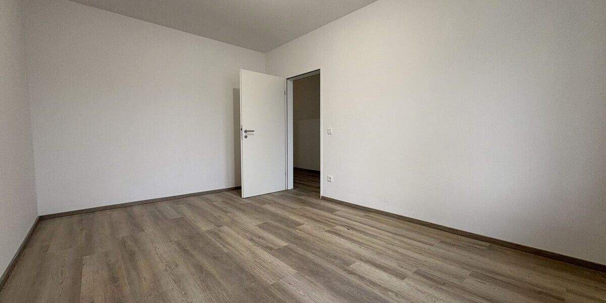 Etagenwohnung Düsseldorf Bilk - 2 Zimmer, 60 m&sup2;, 870&euro; | Angebot:25142153