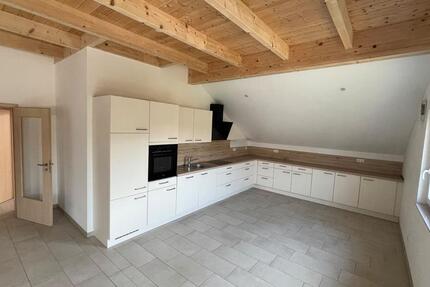 Wohnung Passau Auerbach - 4 Zimmer, 130 m&sup2;, 1.350&euro; | Angebot:27592049