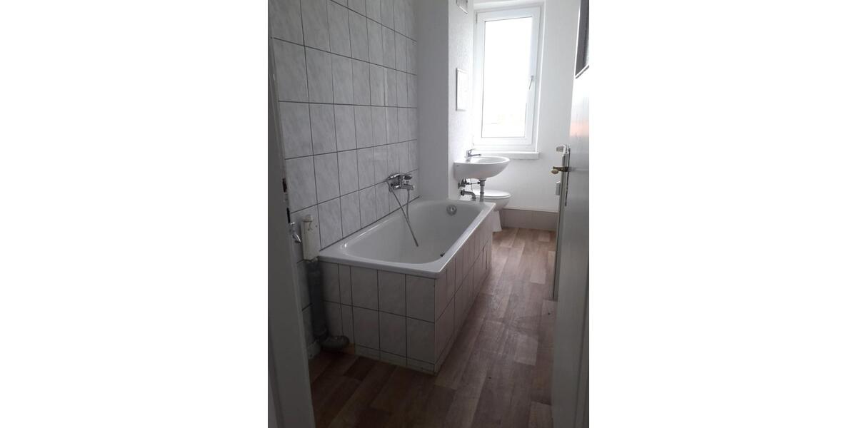 Hochparterre Löcknitz - 3 Zimmer, 66 m&sup2;, 326&euro; | Angebot:12327147