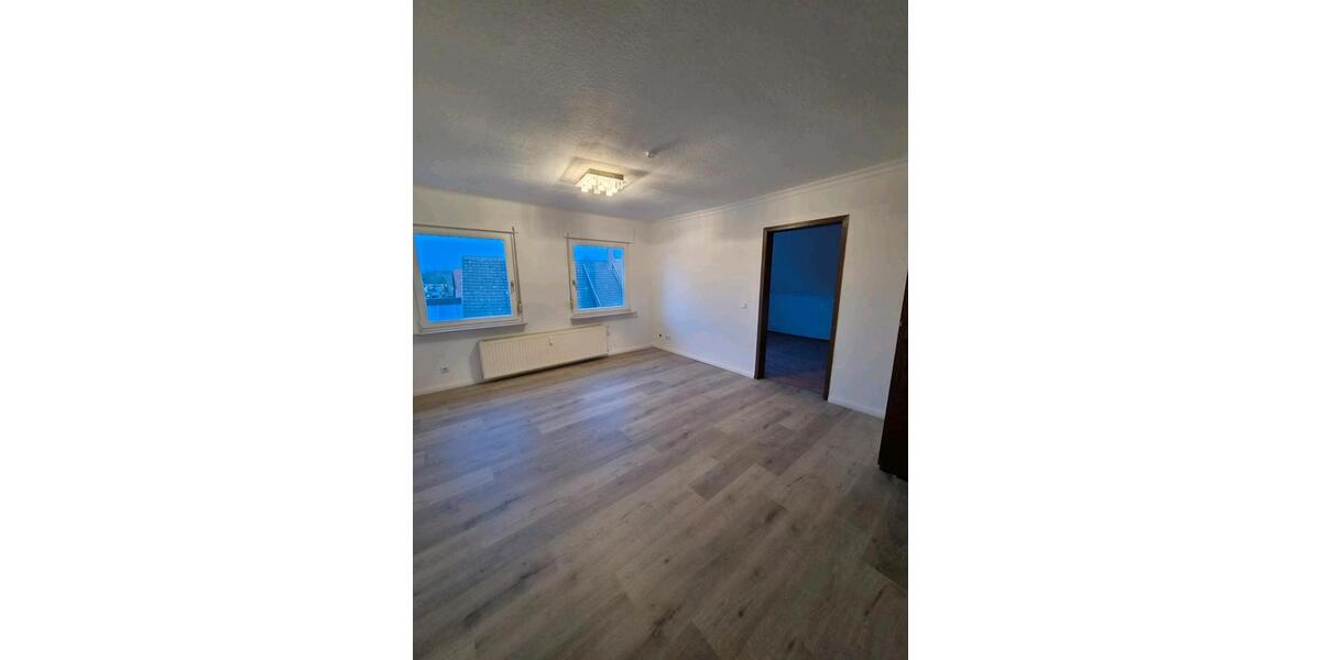 Dachgeschoßwohnung Aerzen - 3 Zimmer, 88 m&sup2;, 650&euro; | Angebot:25588586