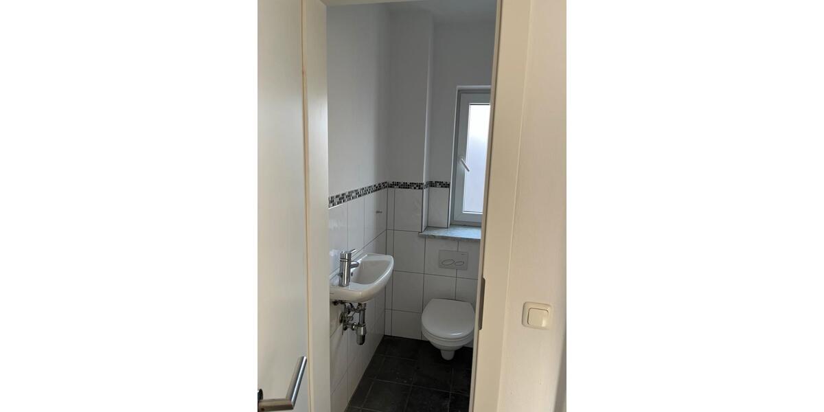 Etagenwohnung München Allach-Untermenzing - 5 Zimmer, 125 m&sup2;, 3.300&euro; | Angebot:25821317