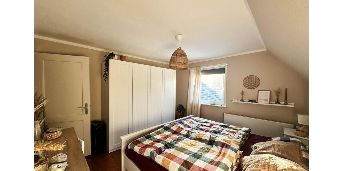 Dachgeschoßwohnung Malente - 3 Zimmer, 80 m&sup2;, 830&euro; | Angebot:25415917