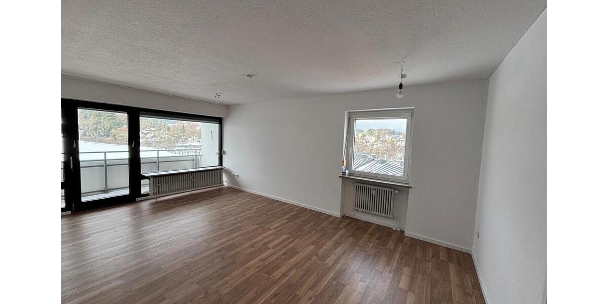 Erstbezug nach Renovierung - Wohnung über den Dächern von Naila 3 zimmer