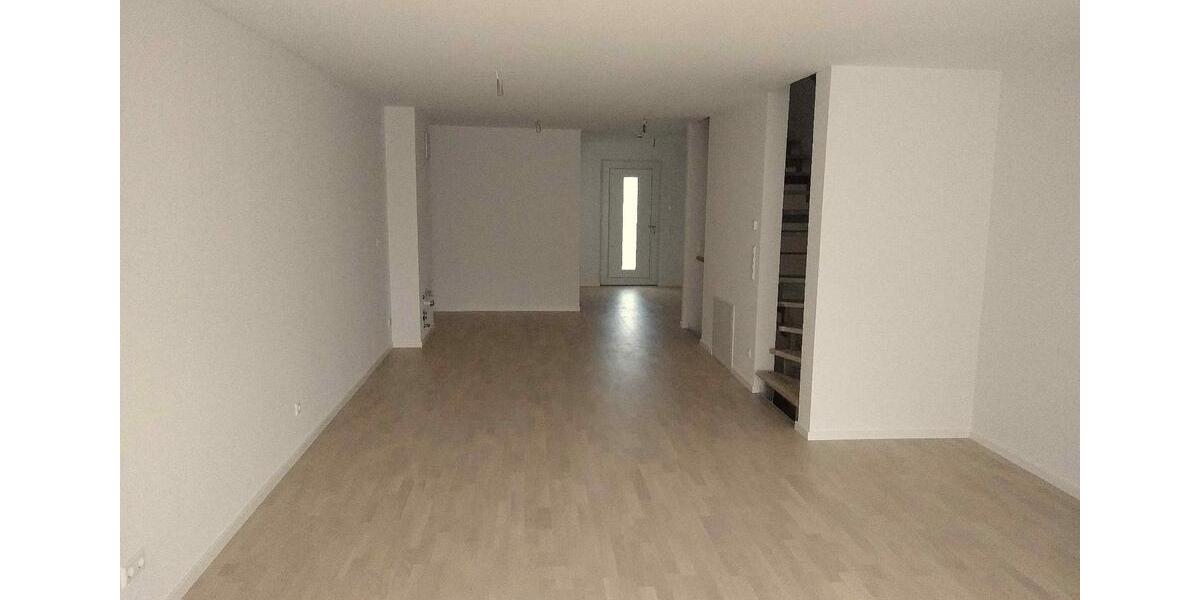 Reihenhaus Schwäbisch Hall - 5 Zimmer, 161 m&sup2;, 1.750&euro; | Angebot:26427069