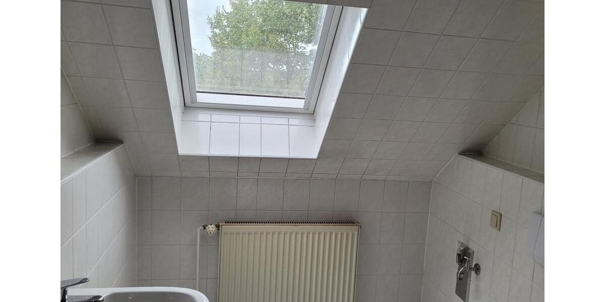 3 Zimmer Dachgeschoßwohnung in guter Lage 3 zimmer