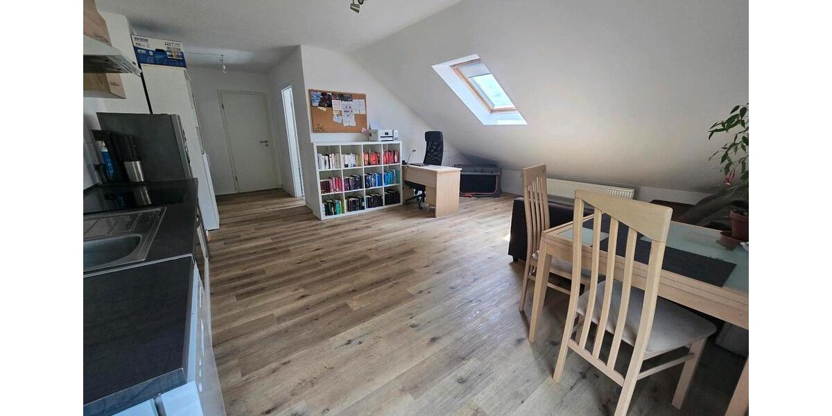 Dachgeschoßwohnung Tübingen Derendingen - 2 Zimmer, 50 m&sup2;, 1.150&euro; | Angebot:26619556