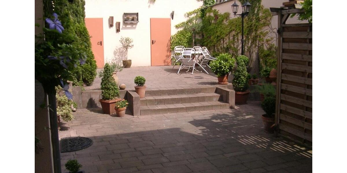 Maisonettenwohnung Erftstadt - 4 Zimmer, 131 m&sup2;, 1.150&euro; | Angebot:25161439