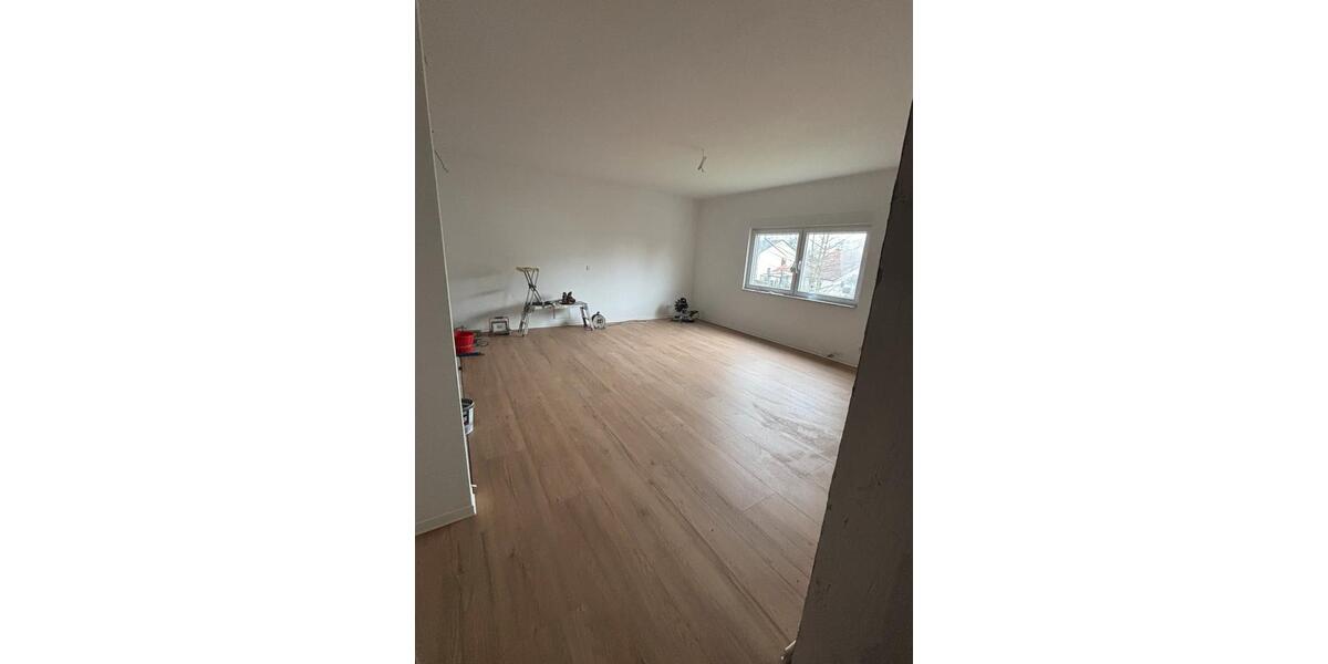Erdgeschoßwohnung Wetzlar - 3 Zimmer, 100 m&sup2;, 900&euro; | Angebot:25168372