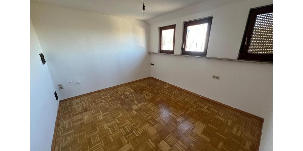 Dachgeschoßwohnung Dotternhausen - 3 Zimmer, 64 m&sup2;, 570&euro; | Angebot:25306813