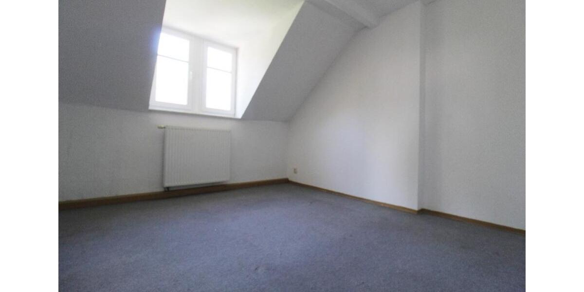 Dachgeschoßwohnung Lunzenau - 2 Zimmer, 53 m&sup2;, 270&euro; | Angebot:19883219
