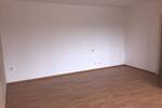 Lev.-Quettingen, ruhiges Appartement, 1.OG, ca. 37 m², 1 Zimmer, Balkon, Küche, Wannenbad