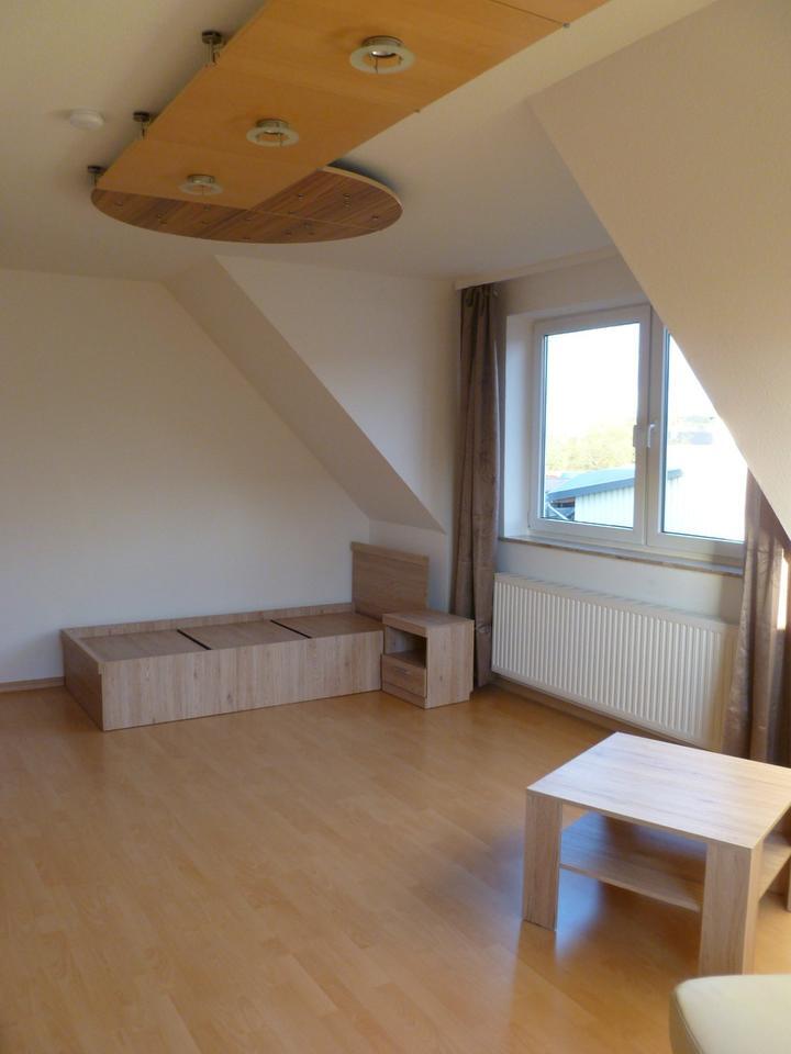 Möblierte 1-Raum Wohnung, möbliertes Zimmer