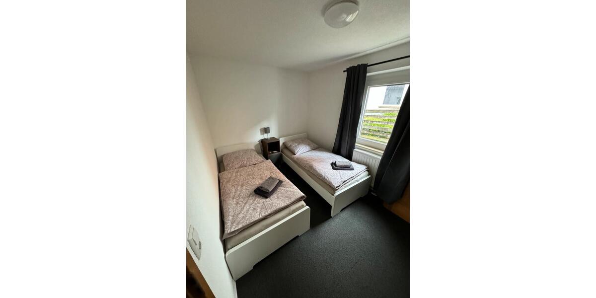 Wohnen auf Zeit Oedheim - 8 Zimmer, 150 m&sup2;, 4.900&euro; | Angebot:19806079