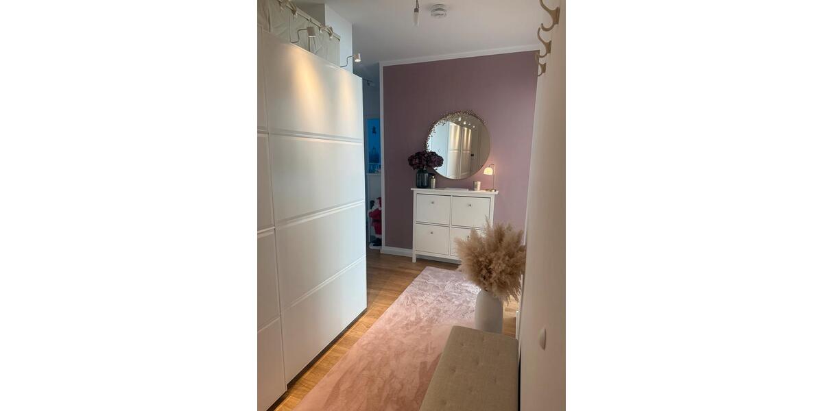 Etagenwohnung Schönefeld - 3 Zimmer, 79 m&sup2;, 1.680&euro; | Angebot:26639732