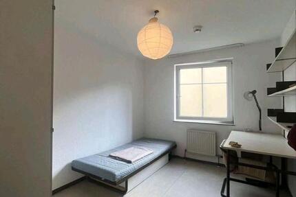 Einzelzimmer in einer 3er-WG - nur für Studentinnen zimmer