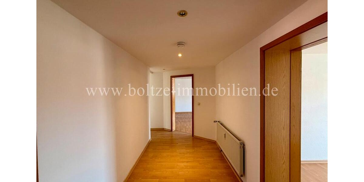 Dachgeschoßwohnung Naumburg (Saale) - 3 Zimmer, 100 m&sup2;, 580&euro; | Angebot:25719584