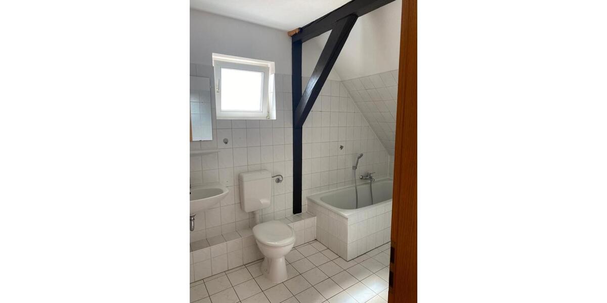 Dachgeschoßwohnung Guben - 1 Zimmer, 53 m&sup2;, 270&euro; | Angebot:24429102