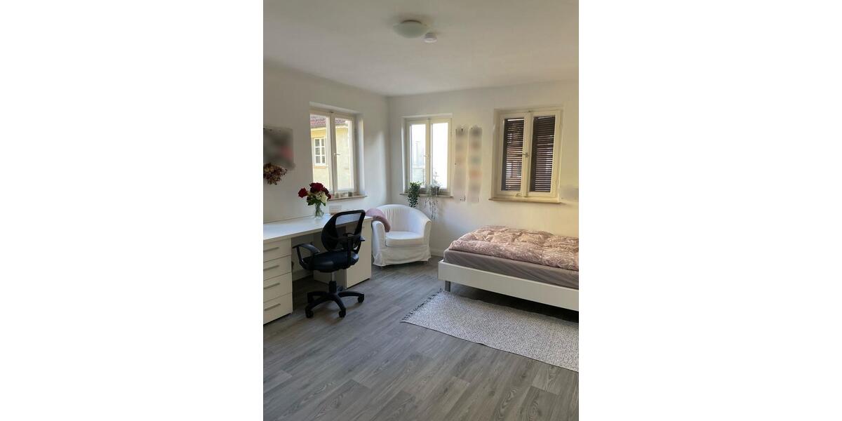 WG Zimmer in Mädels WG 1 zimmer