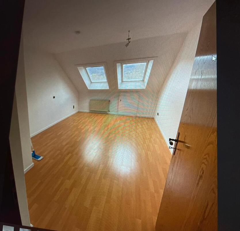 4 Zimmer Wohnung Dachgeschoss