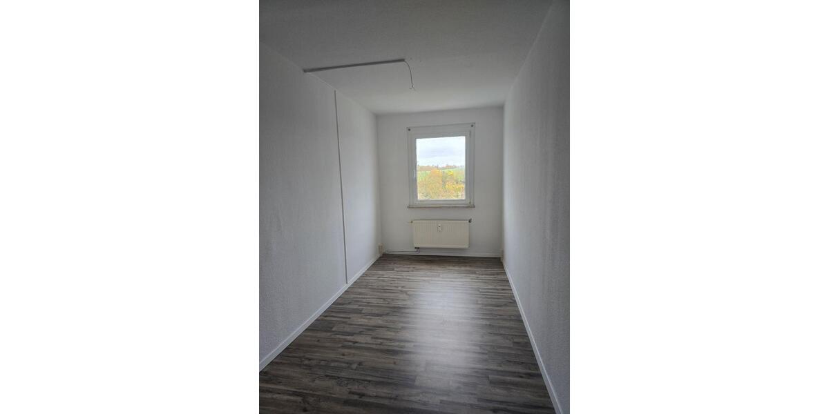 Etagenwohnung Hainichen - 3 Zimmer, 63 m&sup2;, 616&euro; | Angebot:23747657