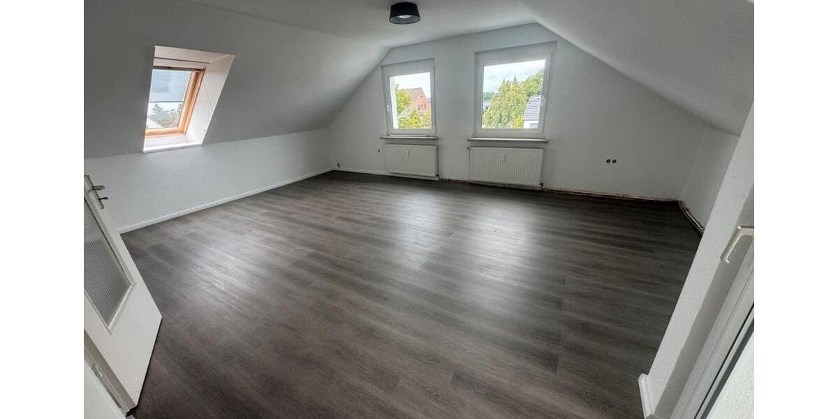 Dachgeschoßwohnung Neustadt am Rübenberge - 3 Zimmer, 72 m&sup2;, 870&euro; | Angebot:24604555