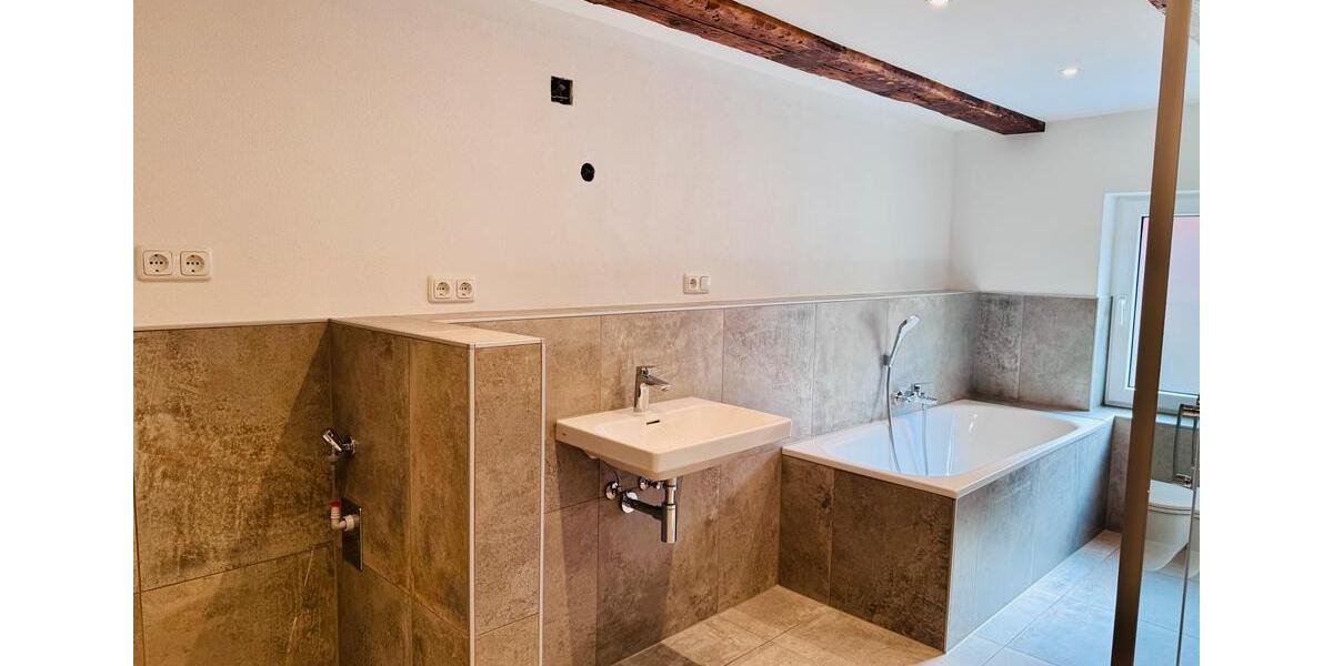 Etagenwohnung Kirchensittenbach - 5 Zimmer, 187 m&sup2;, 1.480&euro; | Angebot:26040539