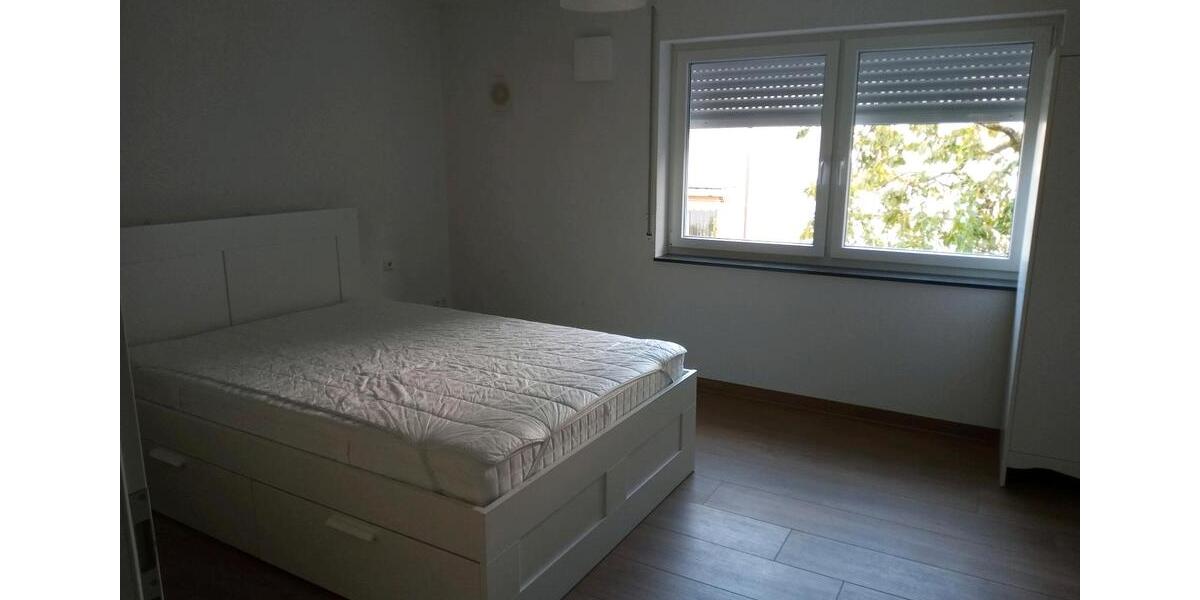 Einfamilienhaus Waiblingen - 7 Zimmer, 170 m&sup2;, 2.680&euro; | Angebot:26660138