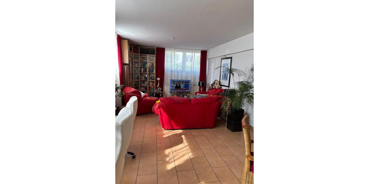 Etagenwohnung Ortenberg - 2 Zimmer, 87 m&sup2;, 780&euro; | Angebot:26422088