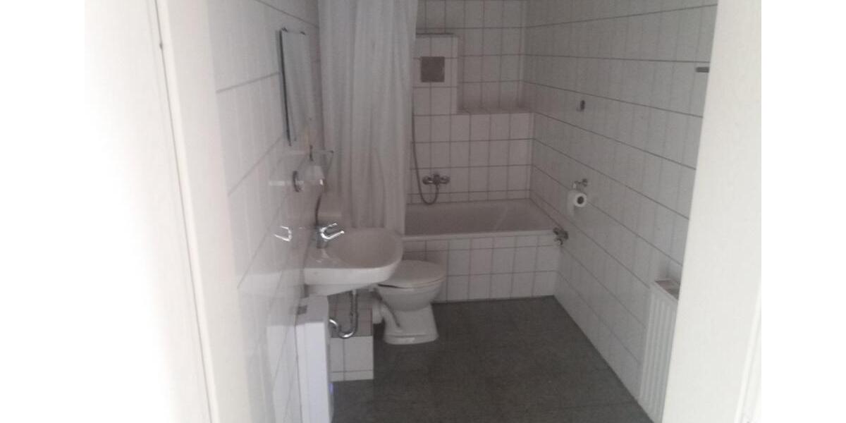 Etagenwohnung Güstrow - 1 Zimmer, 34 m&sup2;, 450&euro; | Angebot:26059842