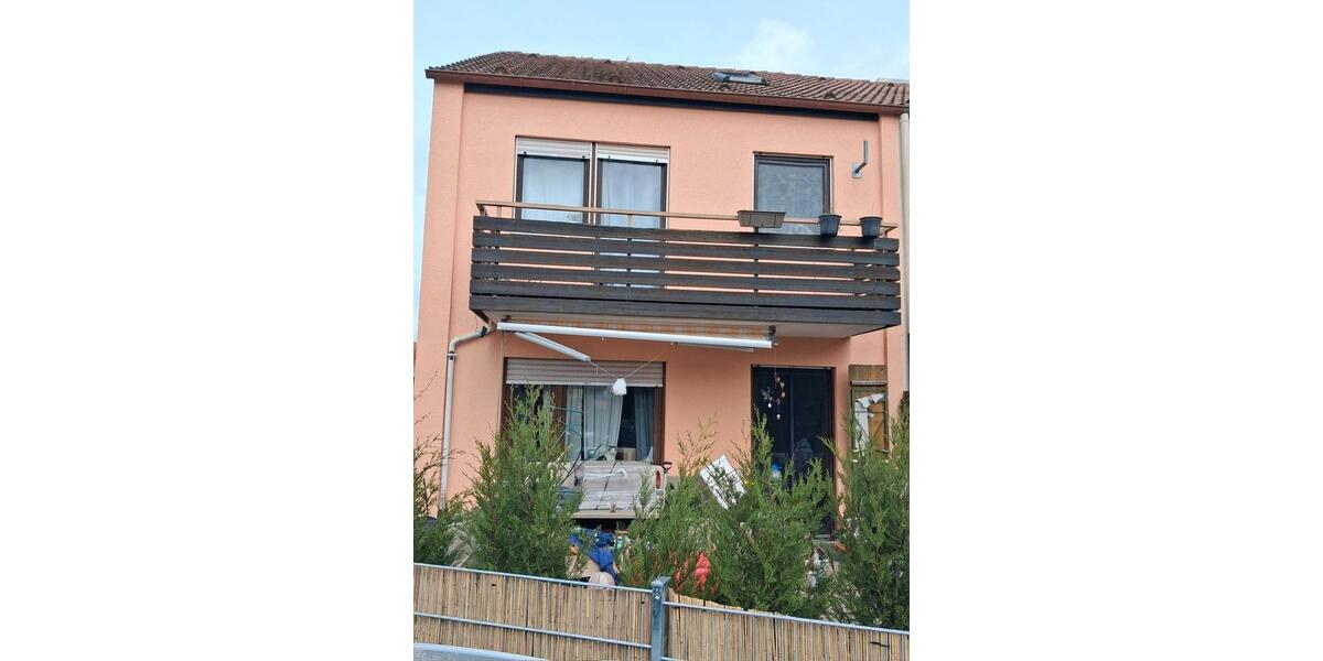 Reihenhaus Heilsbronn - 6 Zimmer, 122 m&sup2;, 1.050&euro; | Angebot:26214039