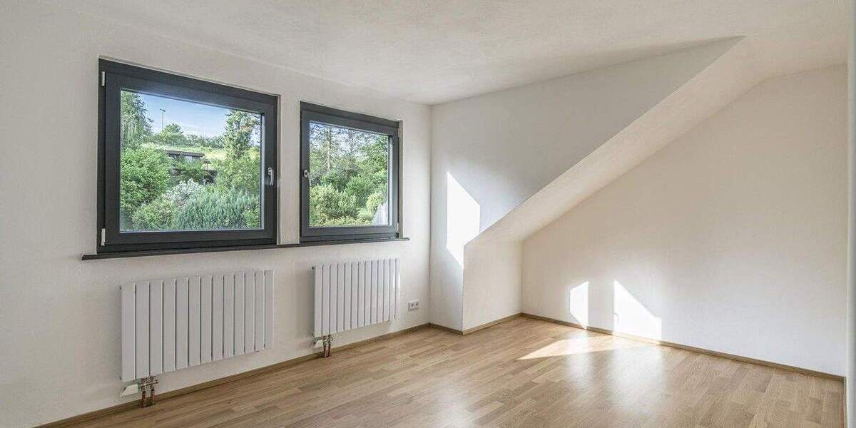 Etagenwohnung Taunusstein Wehen - 4 Zimmer, 86 m&sup2;, 1.190&euro; | Angebot:25274368