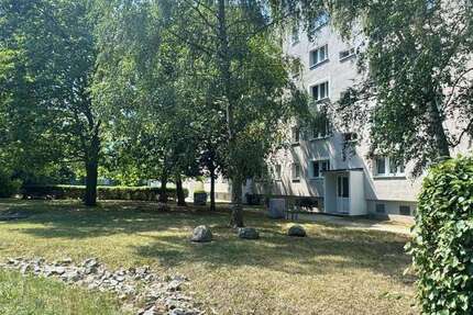 Wohnung Halle Südstadt - 3 Zimmer, 61 m&sup2;, 394&euro; | Angebot:27014071