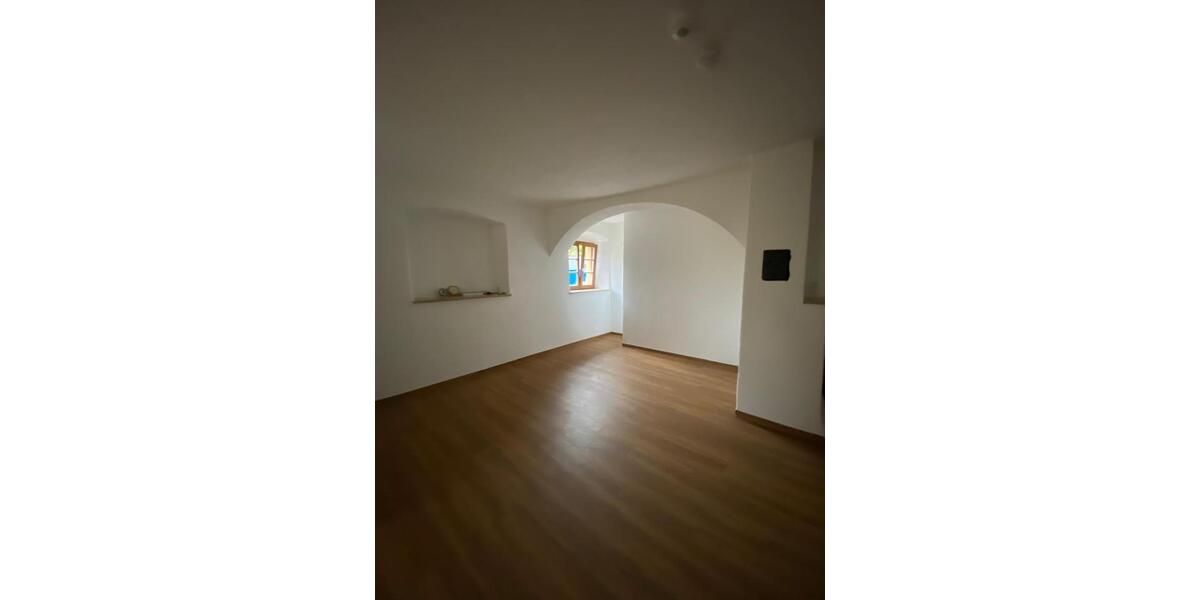 Erdgeschoßwohnung Amberg - 3 Zimmer, 70 m&sup2;, 895&euro; | Angebot:25415224