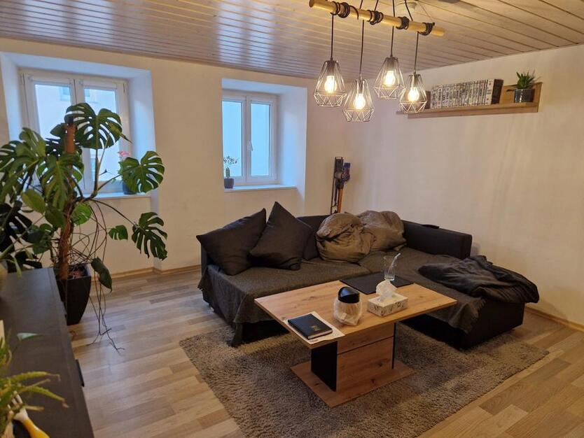 Ruhige 2-Zimmer-Wohnung, 84 m², zentrale Lage v. Eggenfelden