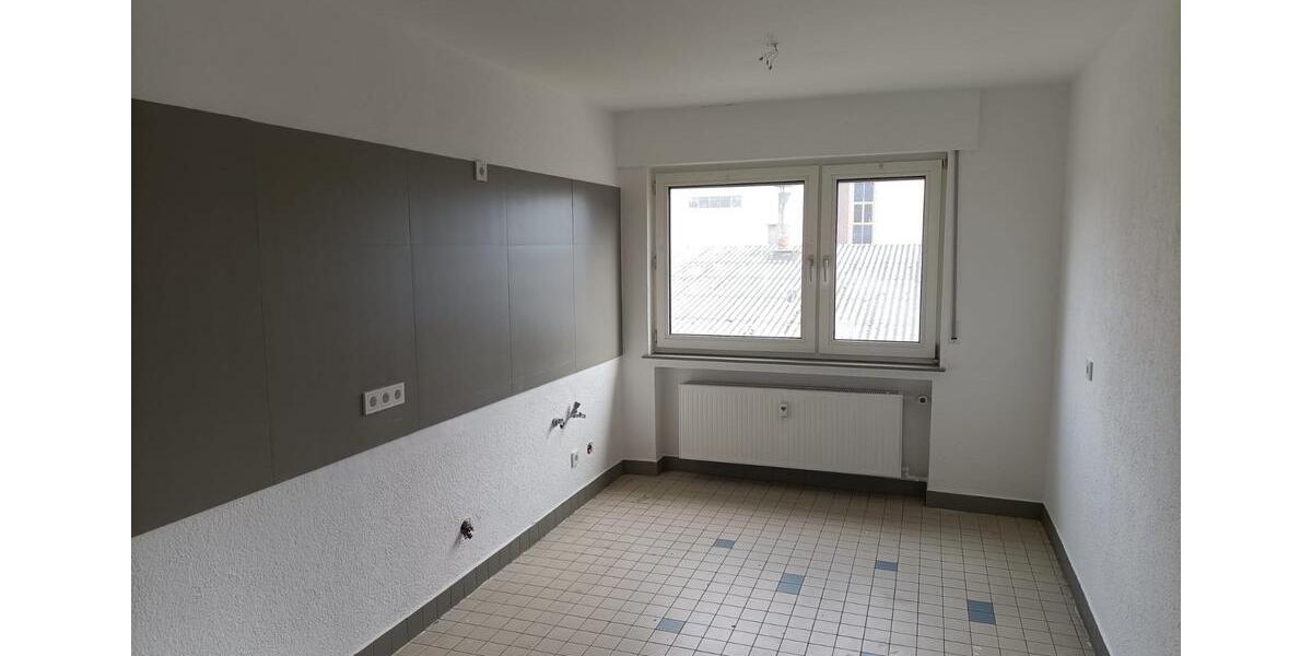 Etagenwohnung Bad Münstereifel - 3 Zimmer, 90 m&sup2;, 890&euro; | Angebot:25541279