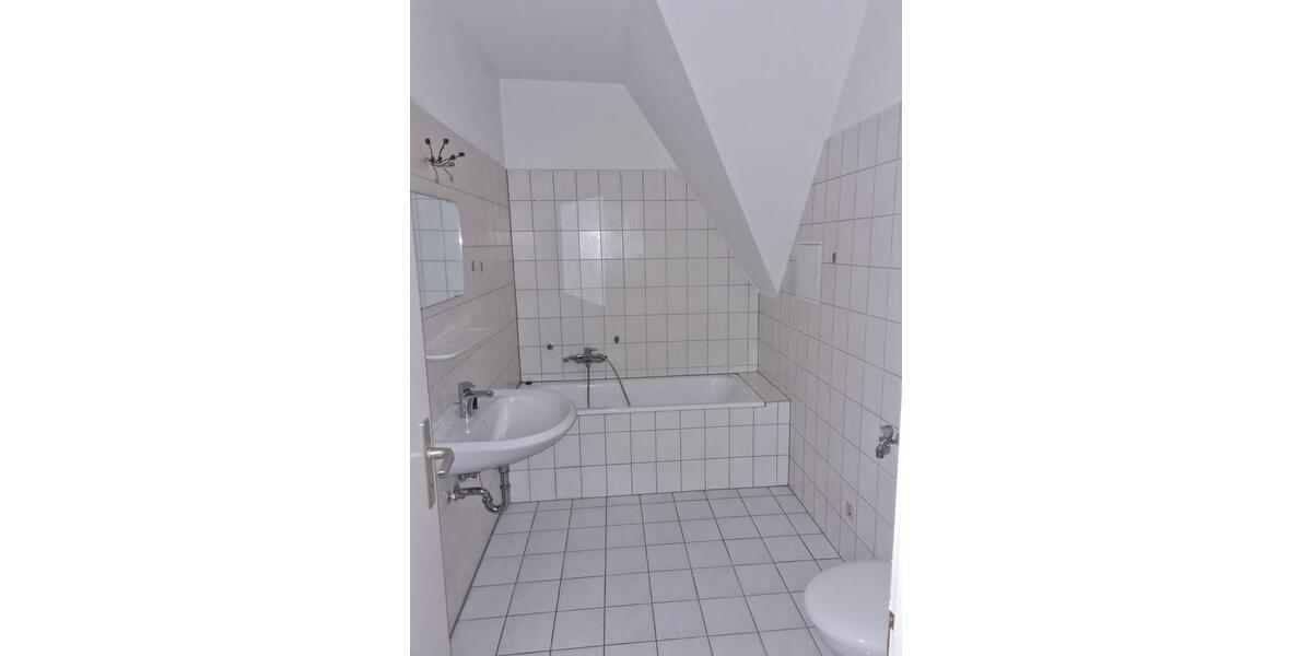 Etagenwohnung Nordhausen - 1 Zimmer, 27 m&sup2;, 300&euro; | Angebot:25589142