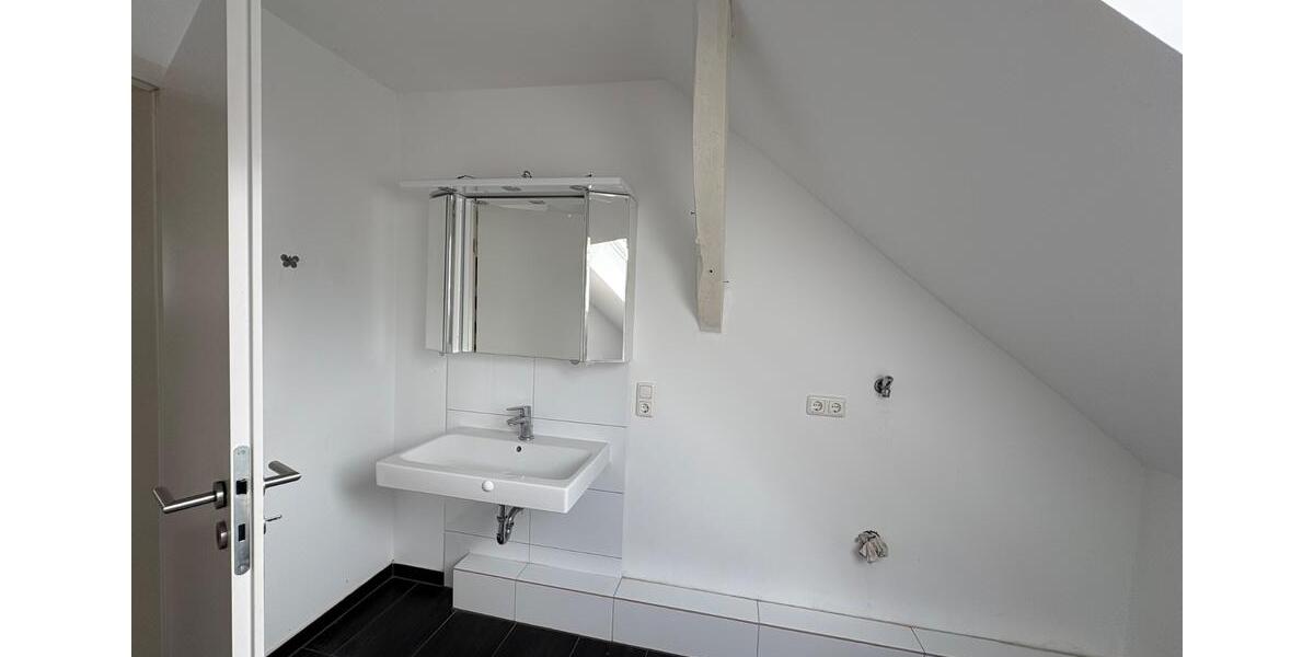 Dachgeschoßwohnung Spenge - 2 Zimmer, 70 m&sup2;, 600&euro; | Angebot:26645564
