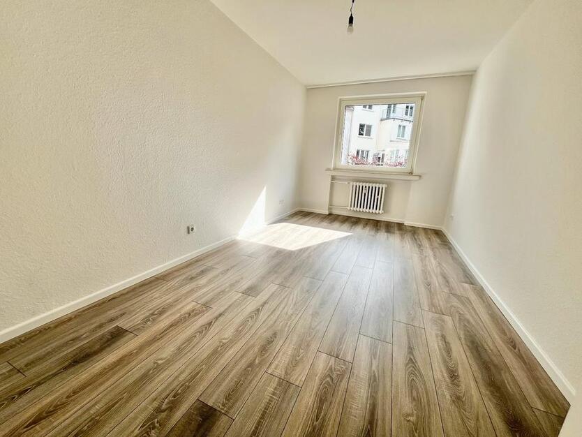 Moderne 4-Zimmer-Wohnung mit Tageslichtbad! zimmer