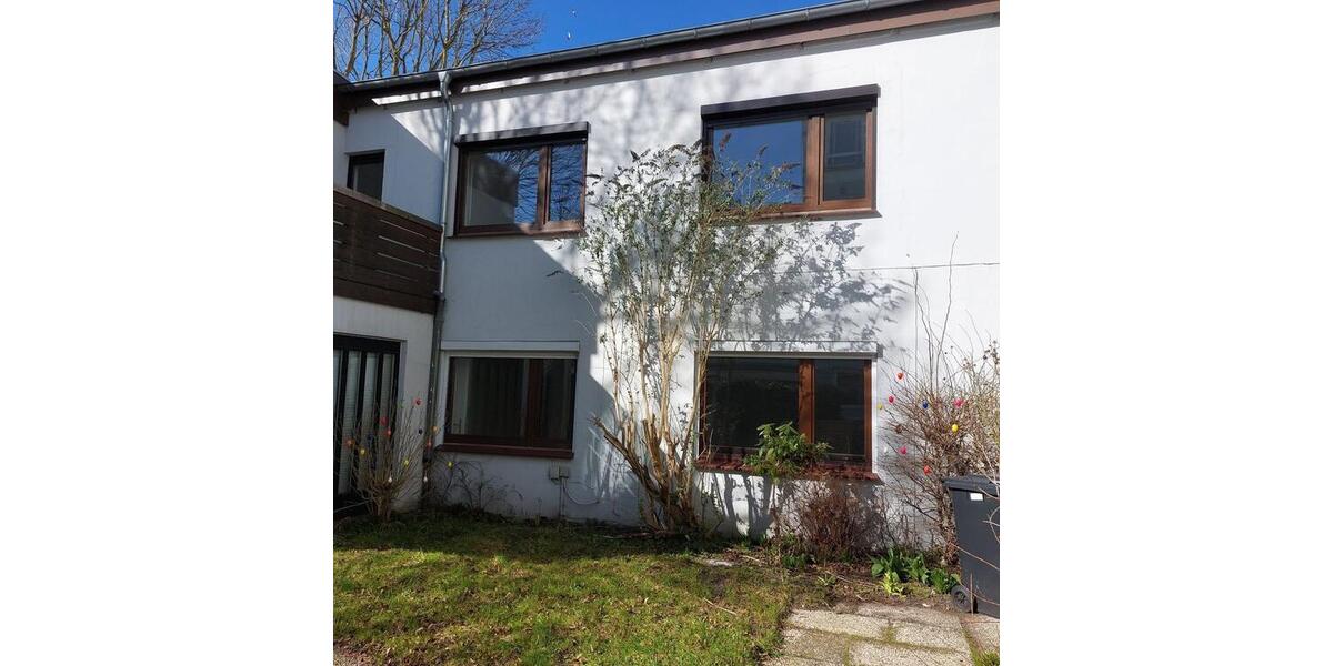 Etagenwohnung Flensburg - 5 Zimmer, 100 m&sup2;, 1.100&euro; | Angebot:25841223