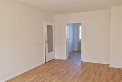 Wohnung Leisnig - 4 Zimmer, 68 m&sup2;, 380&euro; | Angebot:23866358