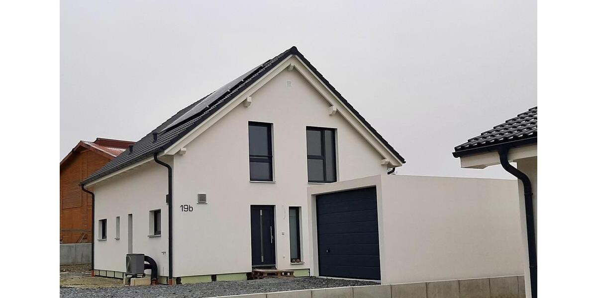 Einfamilienhaus Münchberg - 5 Zimmer, 151 m&sup2;, 1.700&euro; | Angebot:24875079