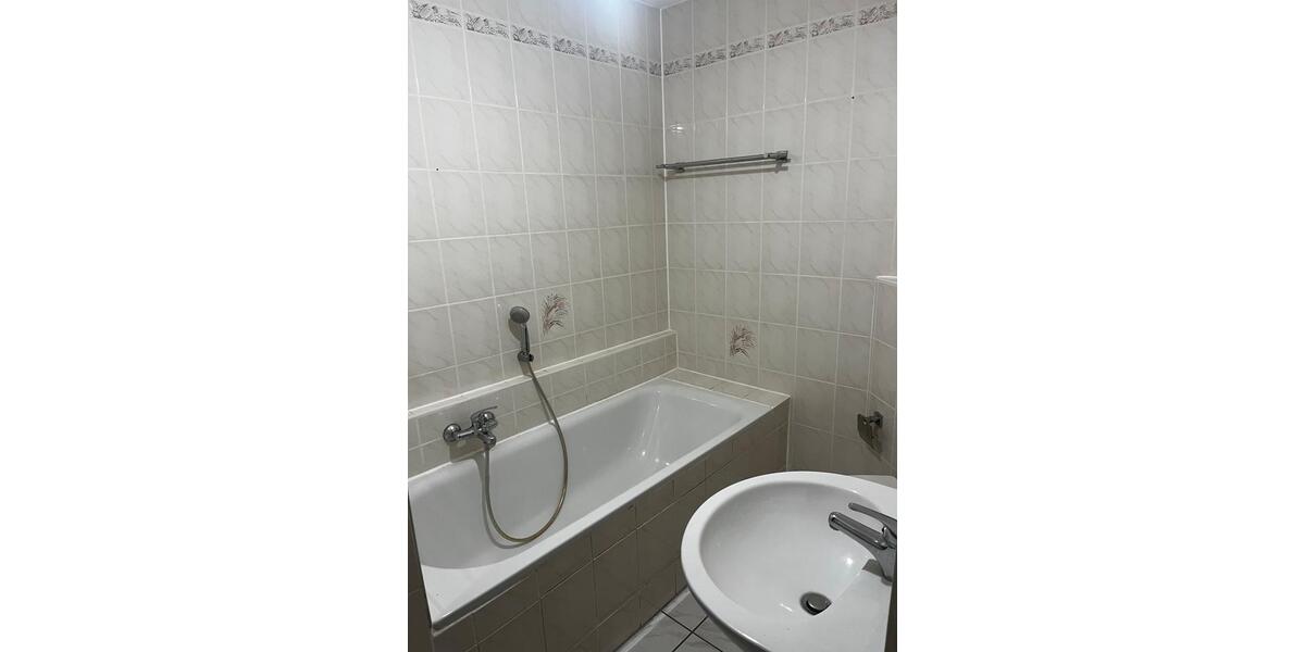 Etagenwohnung Sandersdorf-Brehna Brehna - 4 Zimmer, 91 m&sup2;, 960&euro; | Angebot:24658614