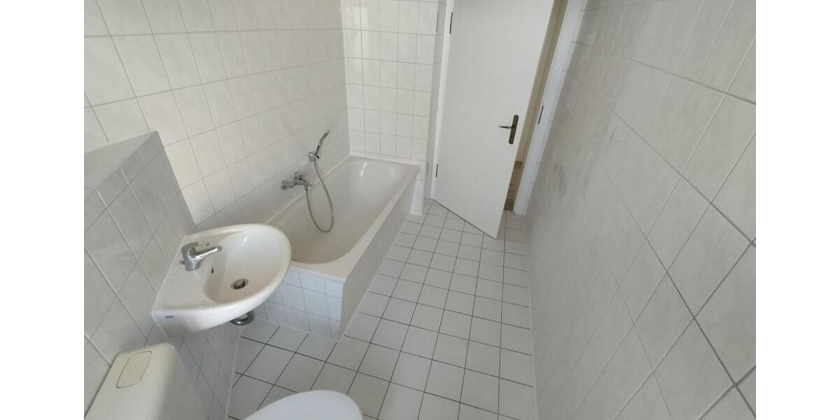 Erdgeschoßwohnung Oschersleben (Bode) - 2 Zimmer, 68 m&sup2;, 460&euro; | Angebot:25253872