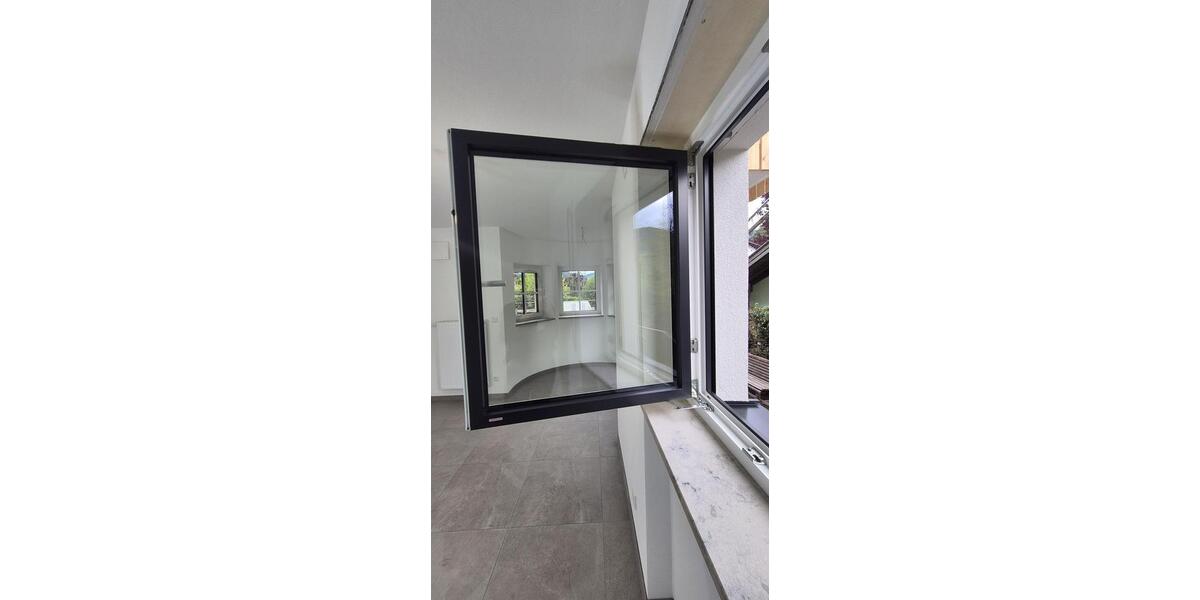 Exklusiver Erstbezug: EG-Wohnung mit wundervollem Erker, riesiger Hochterrasse und Südgarten 3 zimmer