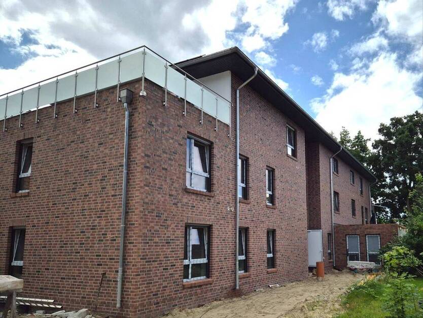 Oberwohnung m. Balkon u. Fahrstuhl in Saterland - OT Scharrel 3 zimmer